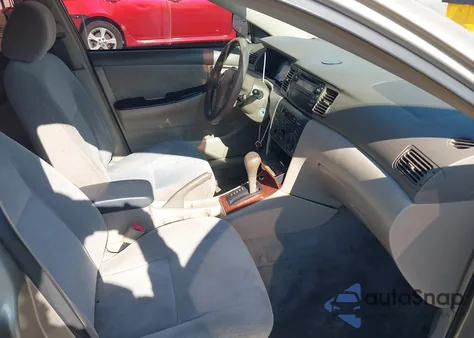 2004 Toyota Corolla Le z USA, uszkodzony, nr VIN 1NXBR32EX4Z304780